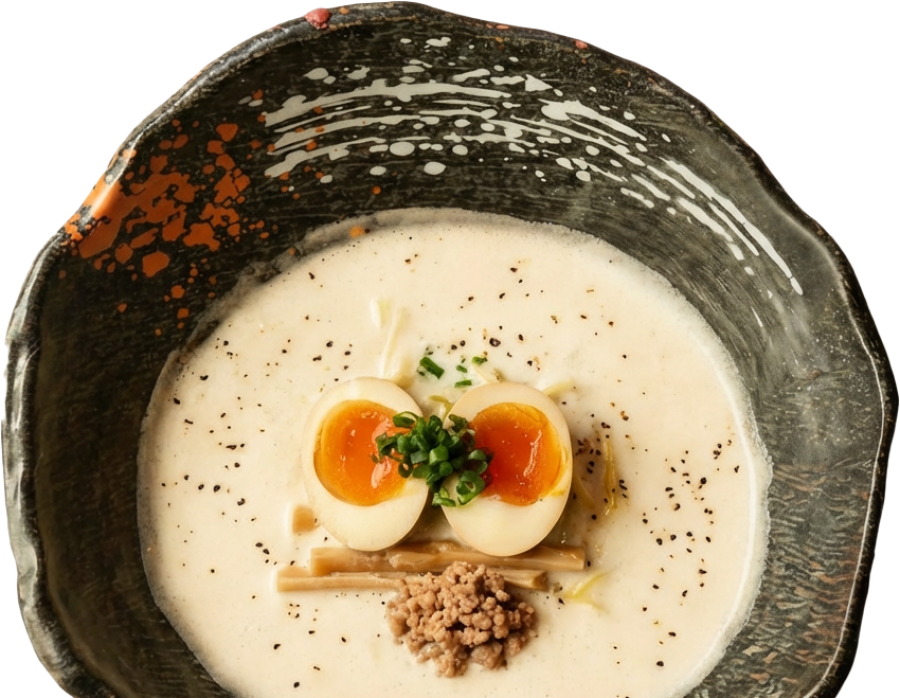 牛骨白湯味玉ラーメン。上野広小路から徒歩一分。濃厚な牛骨の旨味が味わえる牛骨ラーメン専門店。