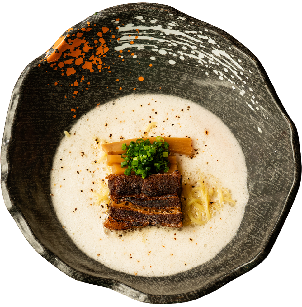 牛骨白湯チャーシューラーメン。上野広小路から徒歩一分。濃厚な牛骨の旨味が味わえる牛骨ラーメン専門店。